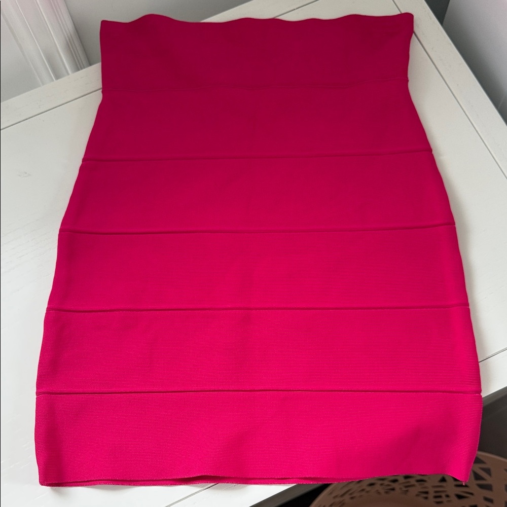 BCBGMaxAzria Vibrant Pink Pencil Skirt